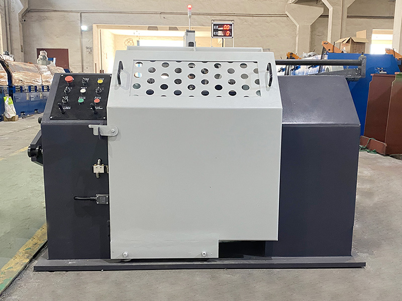 How does the Spool Take-up Machine handle variations in material thickness or density, and does it have the flexibility to adjust winding tension accordingly?