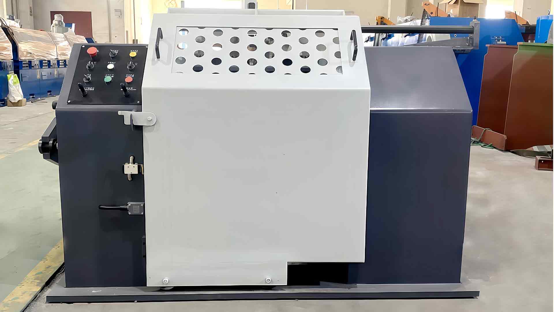 How does a Quick Pay-Off Rack help improve workflow and reduce downtime in high-volume manufacturing processes?